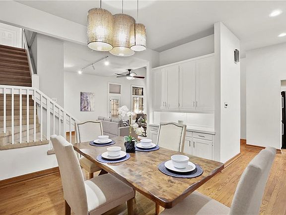 4th image of 3464 Courtyard Cir