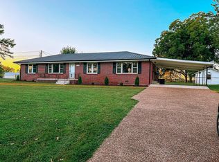 536 Elm St, Baxter, TN 38544