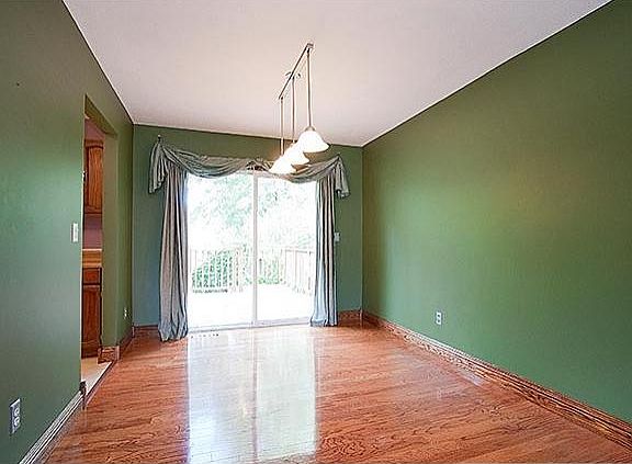 4th image of 5460 Fisher St