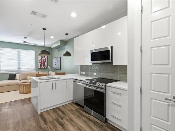 1118 Galveston Ave #5, Fort Worth, TX 76104