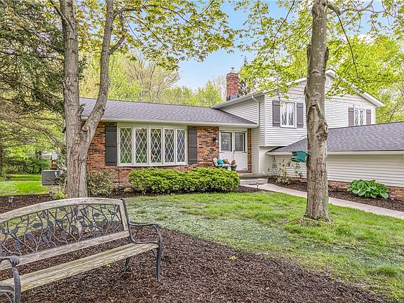 2nd image of 7101 Brightwood Dr