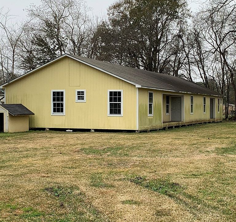 2nd image of 3215 32nd St