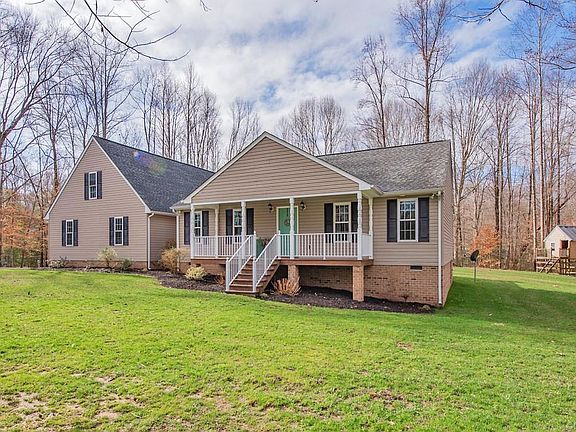 3rd image of 11974 Hopewell Acres Ln
