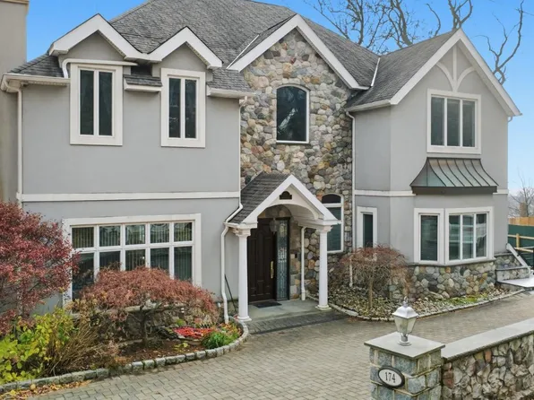 174 Douglas, Staten Island, NY 10304