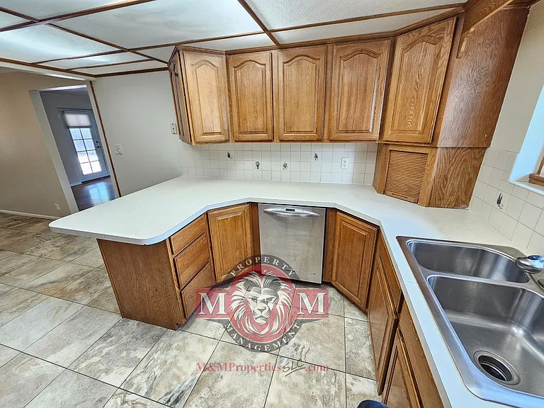 7059 S Brookhill Dr — Photo 7
