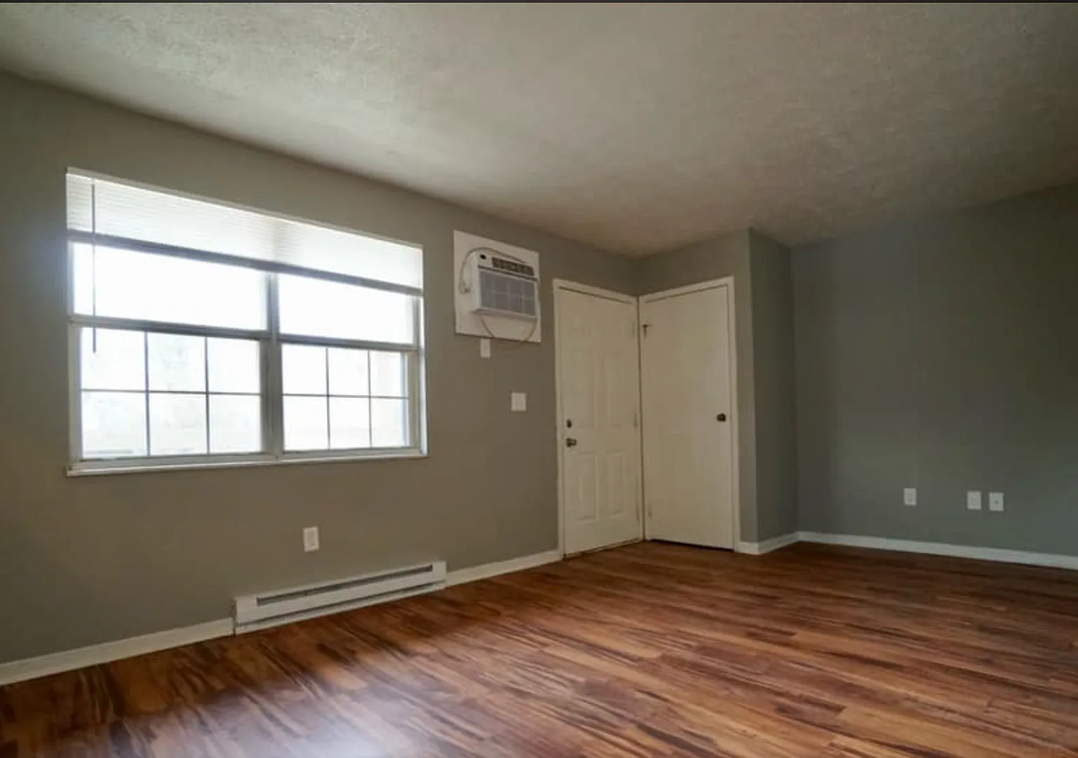 1007 Holloway — Photo 2