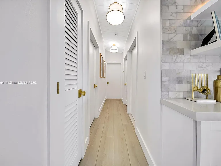 129 Nautilus Dr — Photo 52