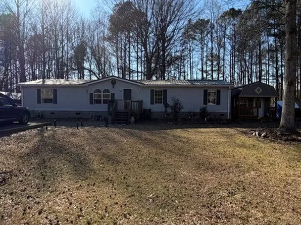 828 Harrison Rd, Carrollton, GA 30117