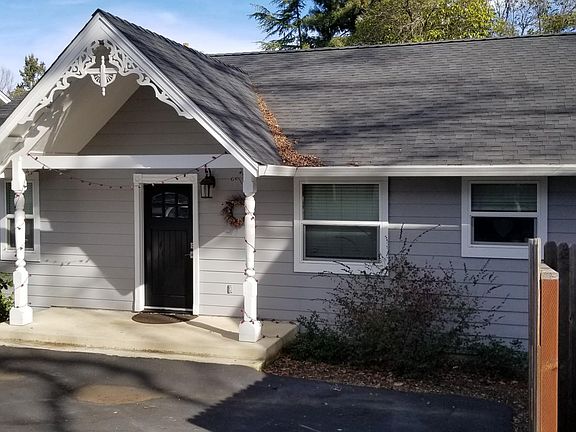 2nd image of 171 College Way