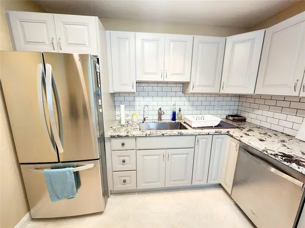 6281 Bay Club Dr APT 2, Fort Lauderdale, FL 33308