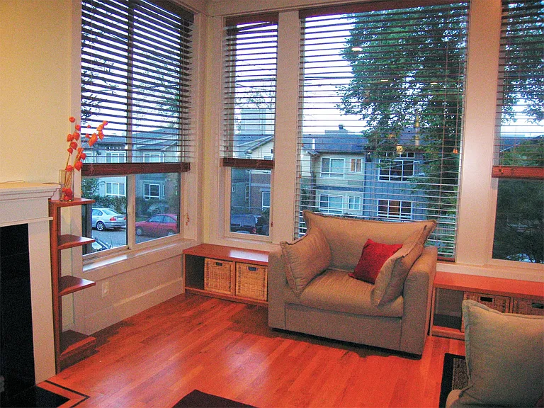 362 Aloha St — Photo 3