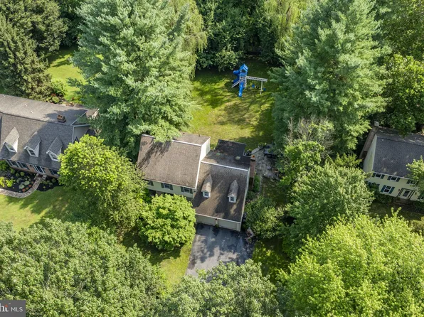 109 Bentley Ln, Lancaster, PA 17603