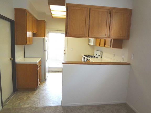 2nd image of 1420 Hornblend St APT 1
