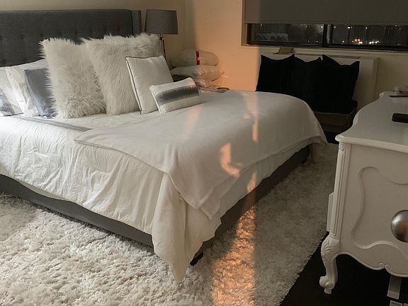 4th image of 2 Bay Club Dr APT 21d