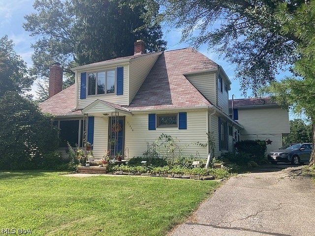 1st image of 31828 Chestnut Ridge Rd