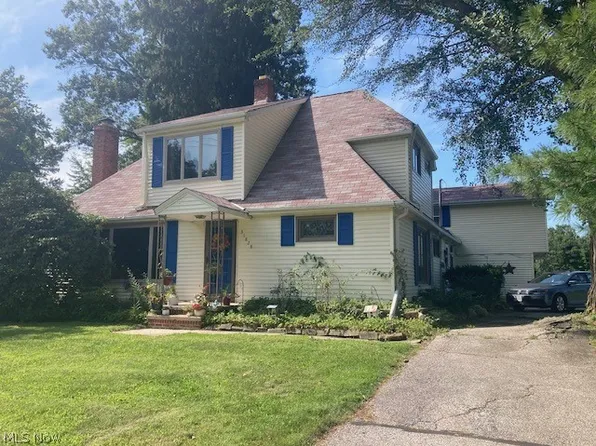 31828 Chestnut Ridge Rd, North Ridgeville, OH 44039