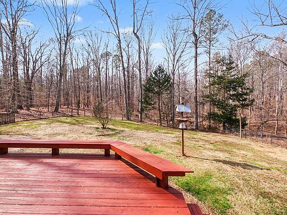 3rd image of 2404 Bane Rd