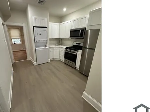 40 N Manning Blvd Unit 2, Albany, NY 12206