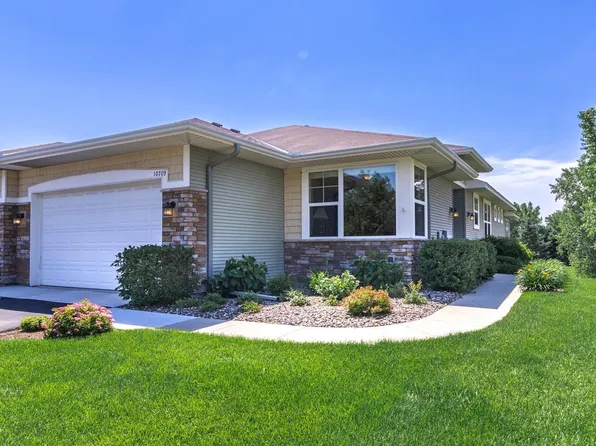 10709 Kingsfield Ln, Woodbury, MN 55129