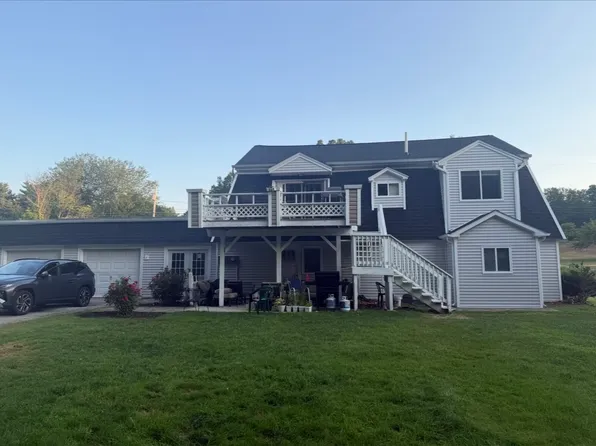 2 Jacob Ave #1, Hooksett, NH 03106