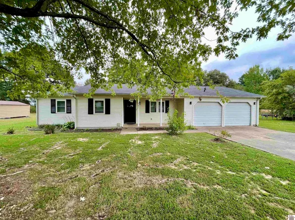 561 Tom Dr, Mayfield, KY 42066