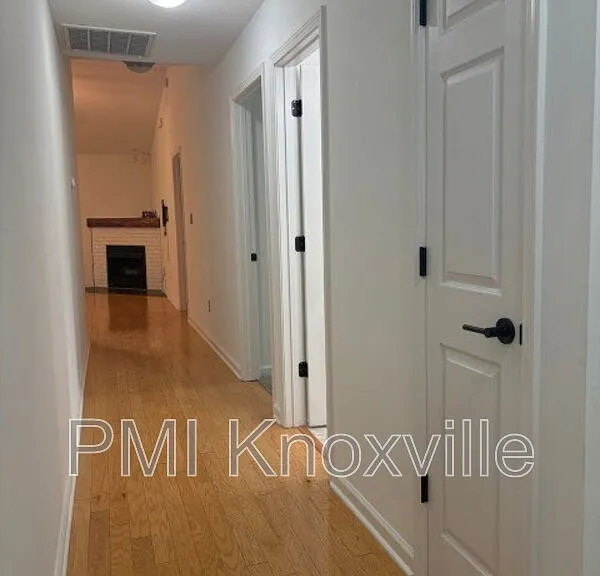 10311 Boston Ln — Photo 16