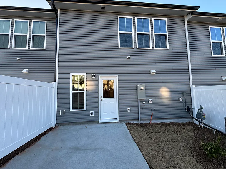 202 Broomside Ave — Photo 9