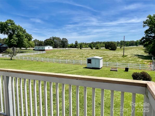 2547 Bill Thompson Rd, Lancaster, SC 29720