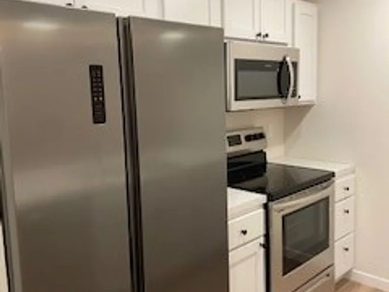 826-834 Thames Ct #1008 — Photo 51