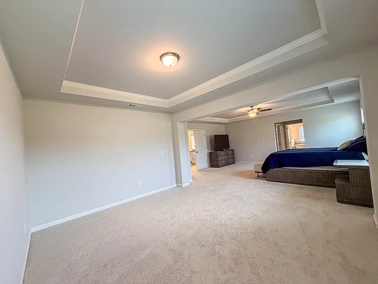 628 Sidney Ct — Photo 49