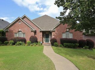 18 Bristol Ct, Little Rock, AR 72211