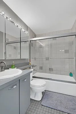 Sold by Jonathan T Rossman, LREB | media 17