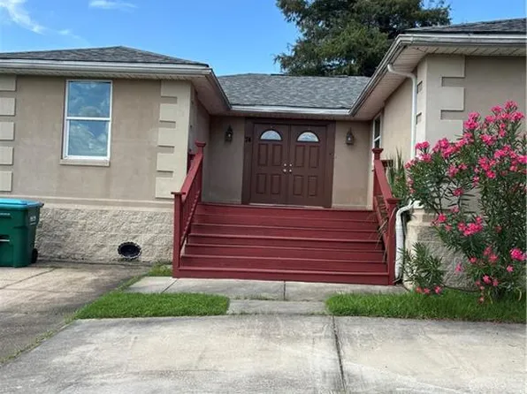 74 John Hopkins Dr, Kenner, LA 70065