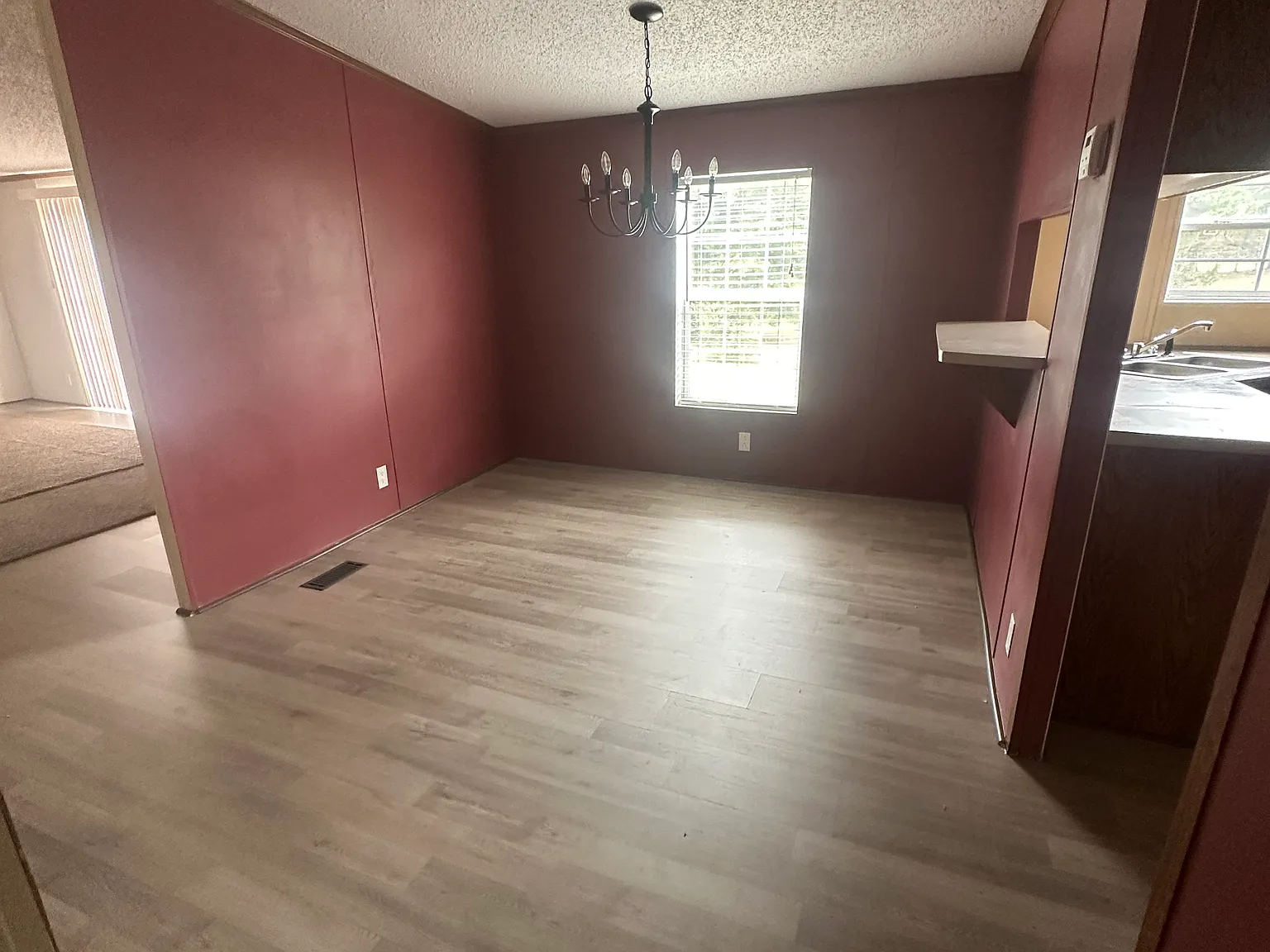 3 bed, $975 — Photo 4