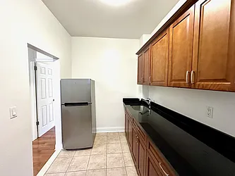 Rented by LRGNY Group, Inc.