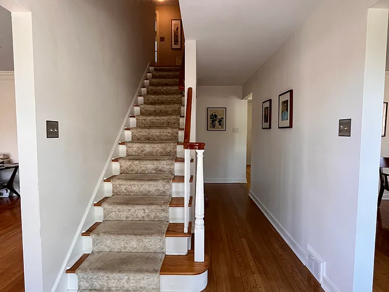 162 Mayfair Dr — Photo 20