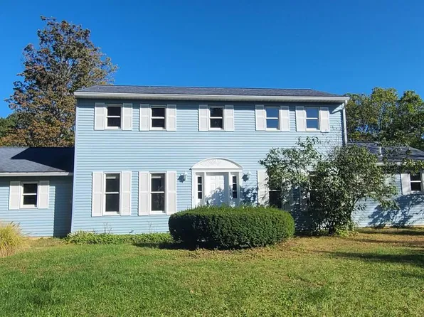 107 Wildernest Ln, Port Matilda, PA 16870