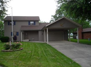 60 Southmoor Shores Dr, Saint Marys, OH 45885