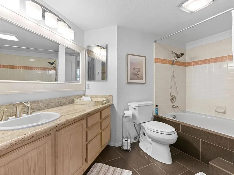 621 N Pacific St N #204 — Photo 14