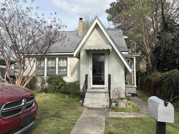 703 S 9th St, Paragould, AR 72450