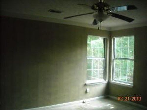 4th image of 596 Woodcrest Manor Dr