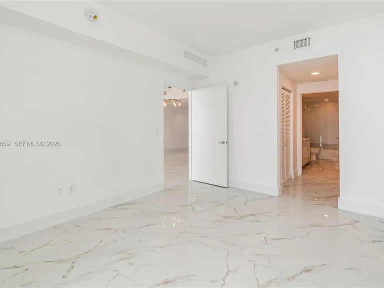 951 Brickell Ave #3706 — Photo 20