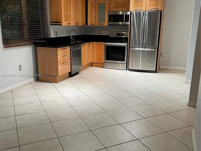 2630 SW 28th St #33 — Photo 10