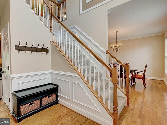 2nd image of 310 Streett Cir