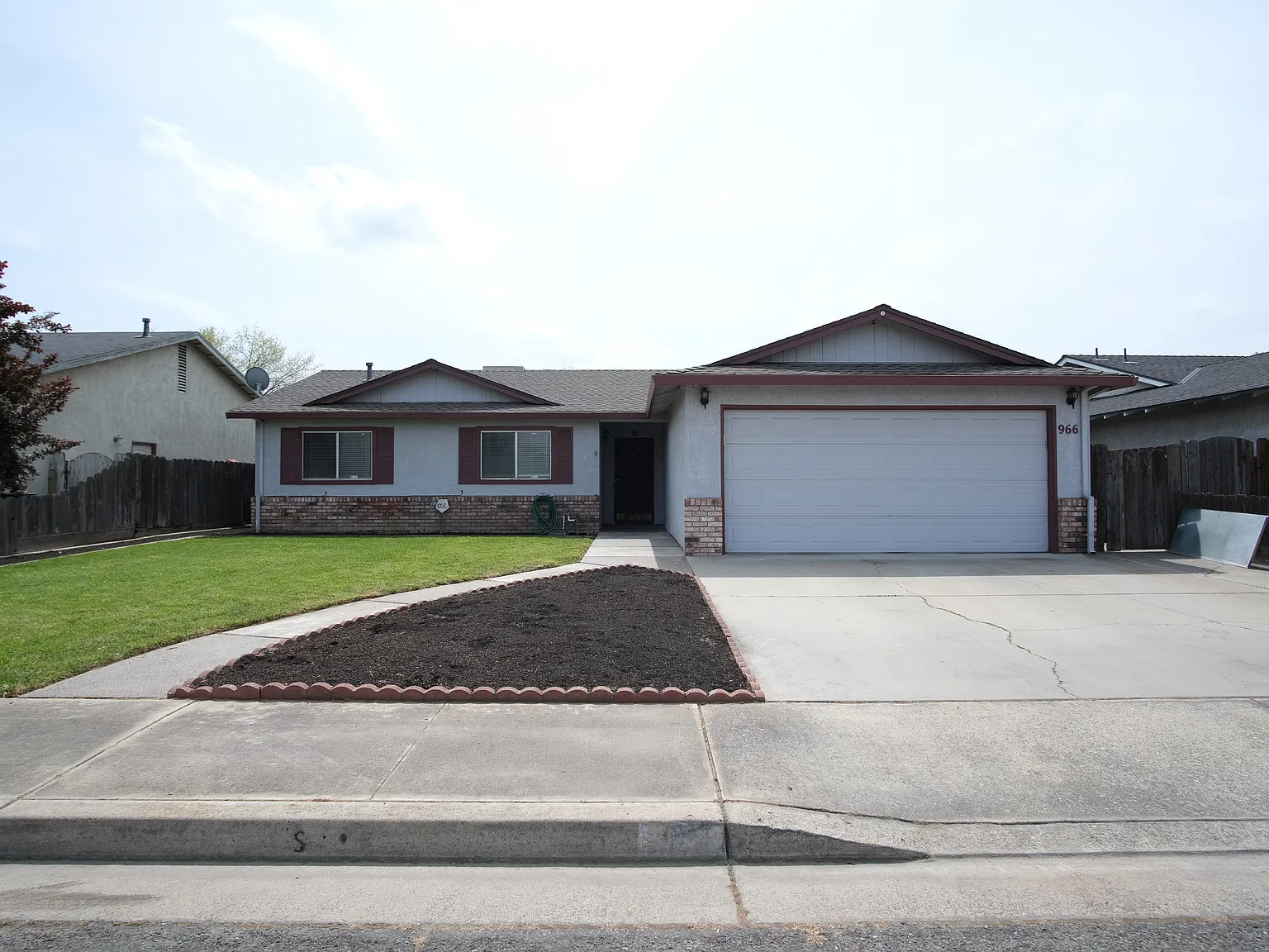 3 bed, 1028 sqft, $2,200 — Photo 1