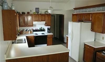 3rd image of 530 Hampton Dr