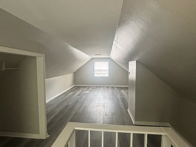624 Alliance Ave — Photo 5