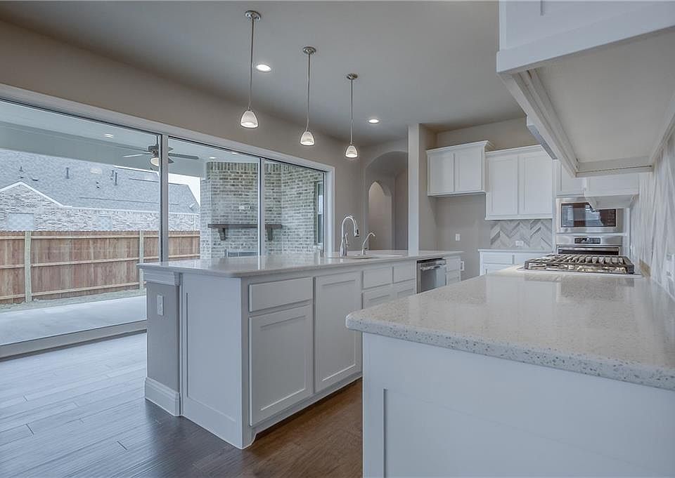 1st image of 4971 Lockwood Dr