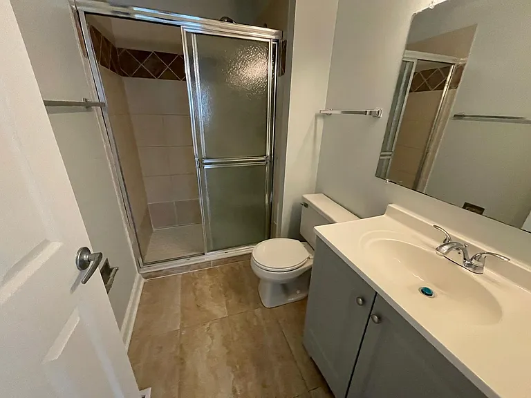 445 N Cambridge Dr — Photo 17