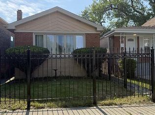9208 S Harper Ave, Chicago, IL 60619